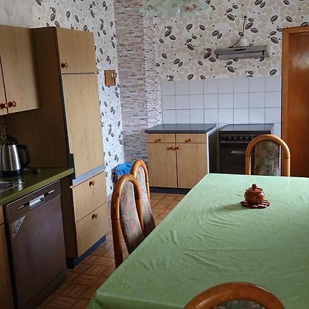 Ferienwohnung Linde - Marburg Biedenkopf Mit 5 Zimmer Und Balkon Frechenhausen エクステリア 写真