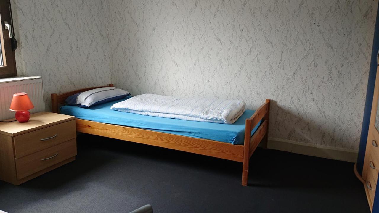 Ferienwohnung Linde - Marburg Biedenkopf Mit 5 Zimmer Und Balkon Frechenhausen エクステリア 写真